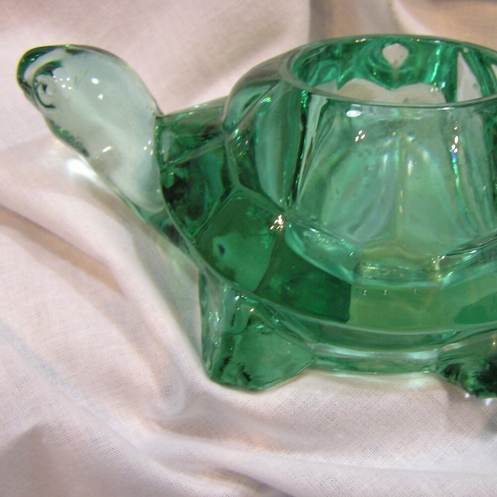 Green Glass Turtle Votive holder - Picture 3 of 7